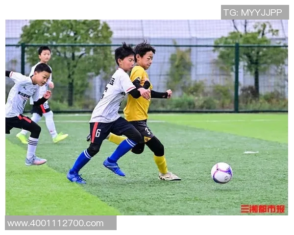 足球明星幼儿园：让孩子们在快乐中学习足球的魅力与团队精神
